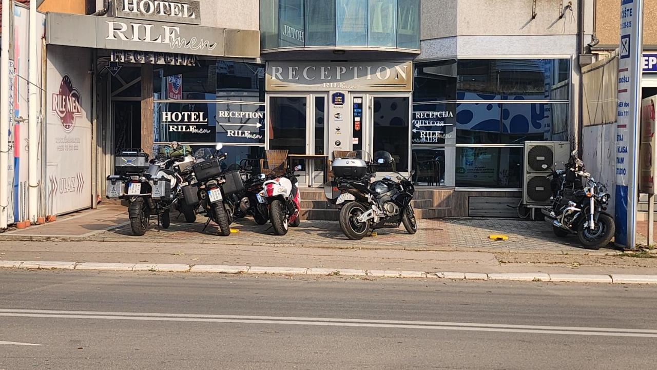 Hotel Rile Men Blue Ni Dış mekan fotoğraf