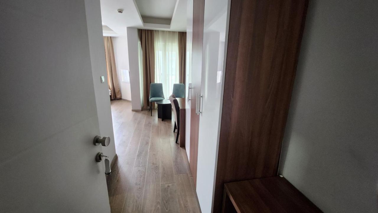 Hotel Rile Men Blue Ni Dış mekan fotoğraf